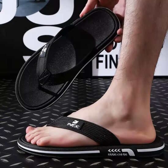 All-Black Men's Flip Flops Sleek Design