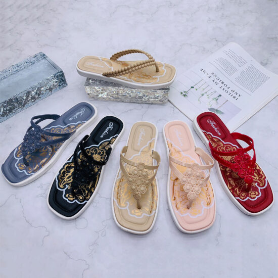 Custom Logo Women’s Rubber Flip Flops