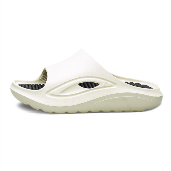 Eco-Conscious Men's Recycled Flip Flops