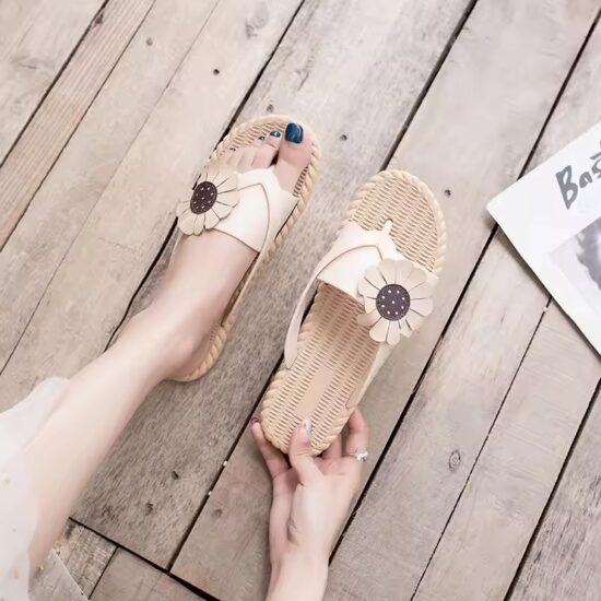 Ladies Flip Flops for Pool and Beach