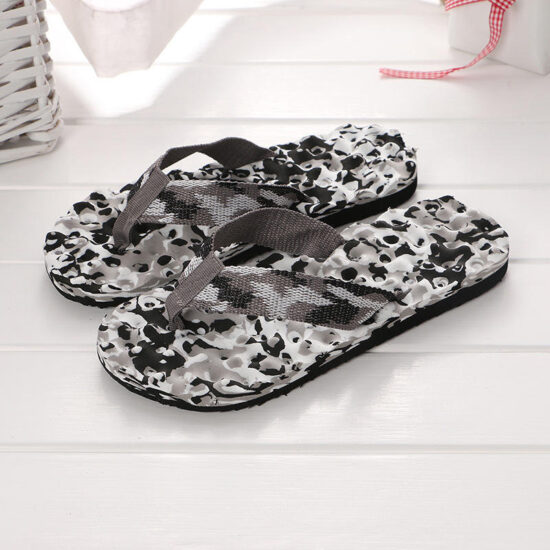 Men's Black Flip Flops for Casual Summer Wear