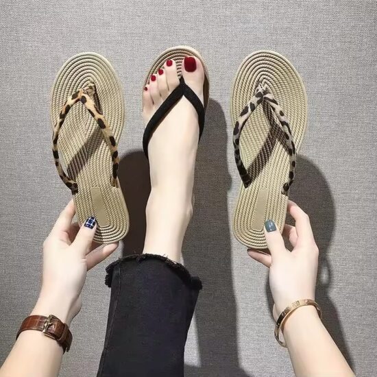 Minimalist Women Flip Flops Black