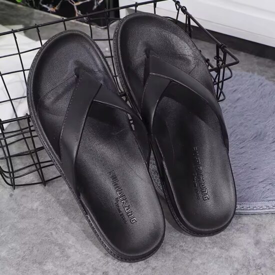 Streetwear-Inspired Men's Flip Flops