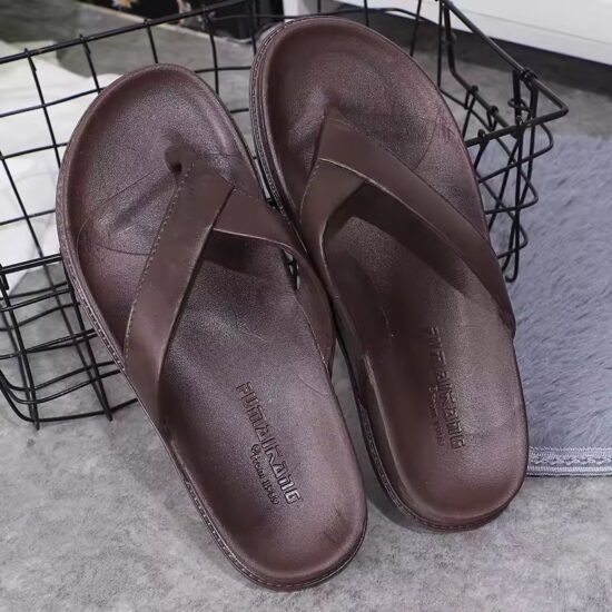 Streetwear-Inspired Men's Flip Flops
