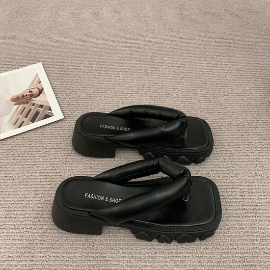 Women’s Flip Flops with Colorful Trim