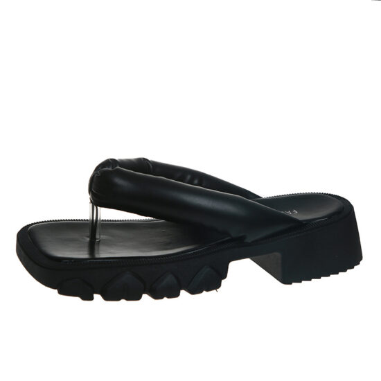 Women’s Flip Flops with Colorful Trim