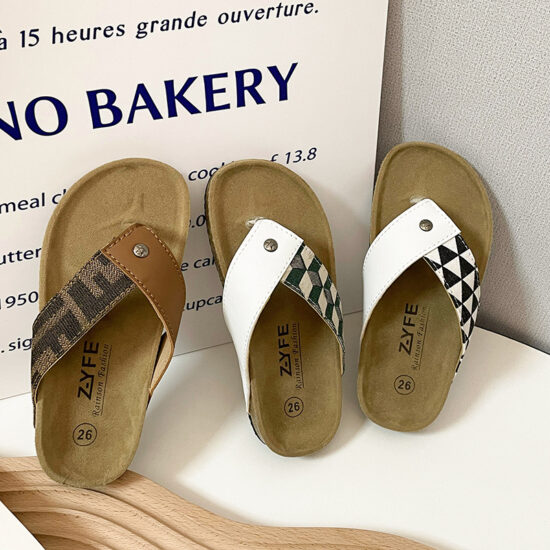 boys-kids-flip-flops-dark-blue