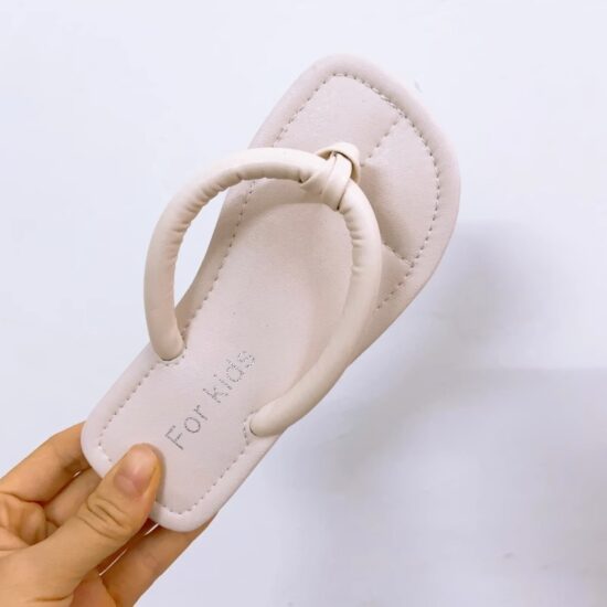 kids-flip-flops-bulk-supplier