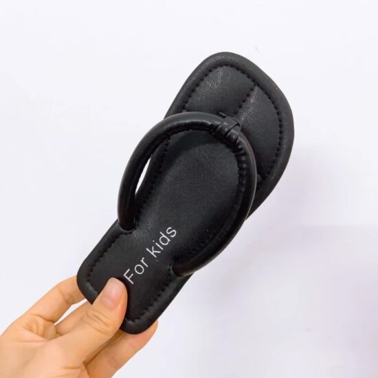 kids-flip-flops-bulk-supplier