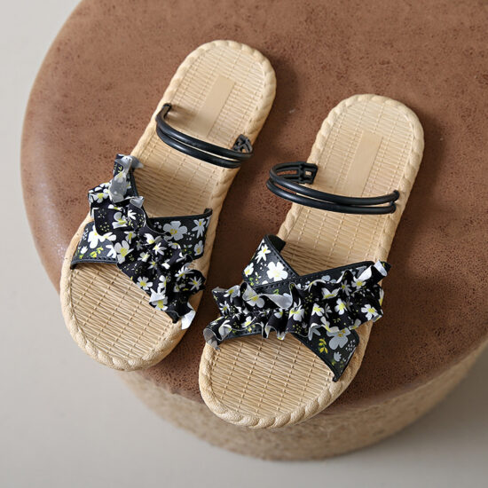 womens-flat-sandals-beach-style