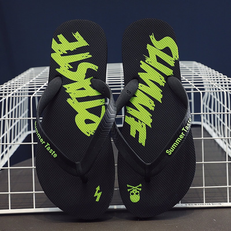 Summer men’s flip flops with rubber sole for beach or hotel