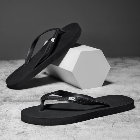 Men's Thai latex flip flops for outdoor summer beach use