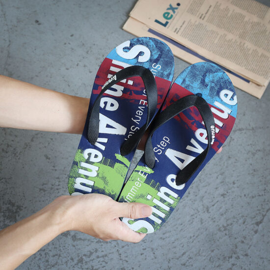 Anti-slip beach flip flops for indoor and outdoor use
