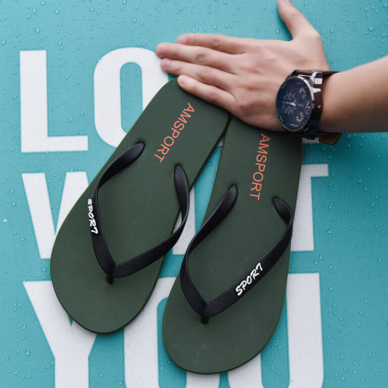 Men's PVC breathable flip flops for summer outdoor use