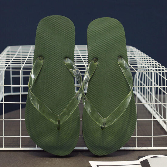 Custom outdoor PE flip flops with high quality straps