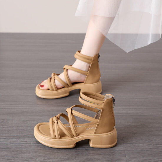 trendy-slide-sandals-women-2025-design